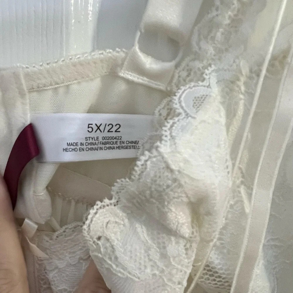 ☘️ NWOT City Chic Hips & Curves Eve Strappy Babydoll- Ivory Size 22 - Picture 5 of 7